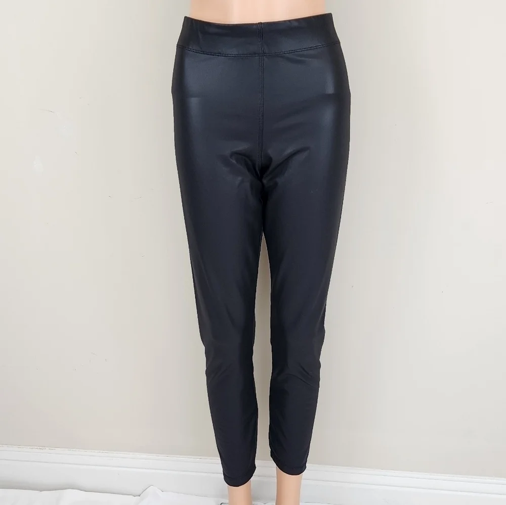 Max Studio Faux leather Pull-On Ankle Pants